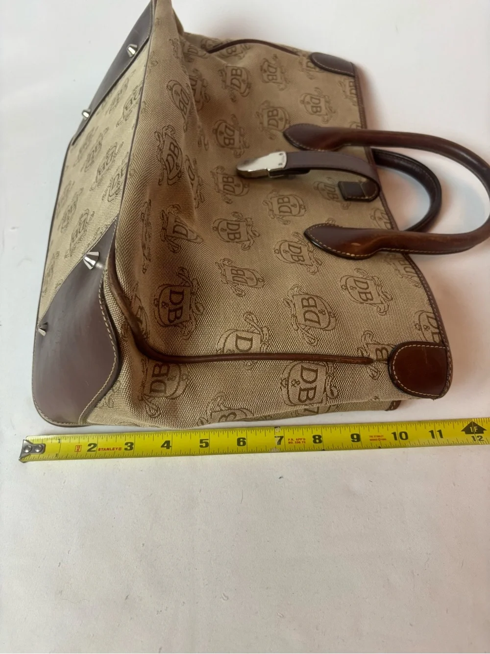 Dooney & Bourke Double Handle Signature Tan & Brown Tote Large Purse DL50C-W8